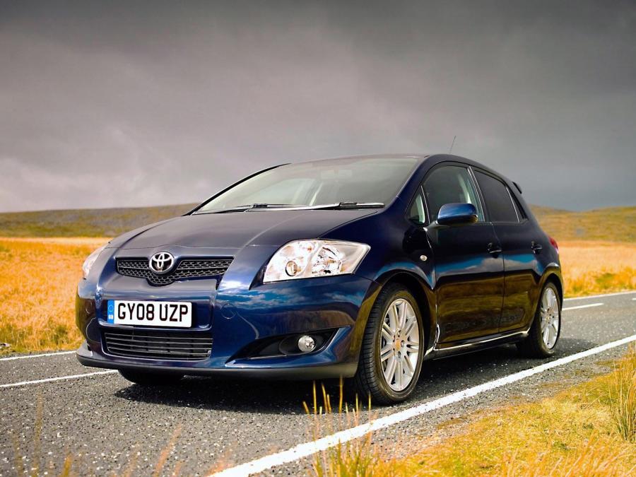 Toyota Auris SR 5-Door (UK) '2008